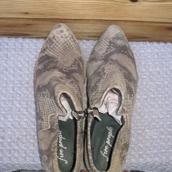 Free People Shoe Boots - Picture 5 of 8